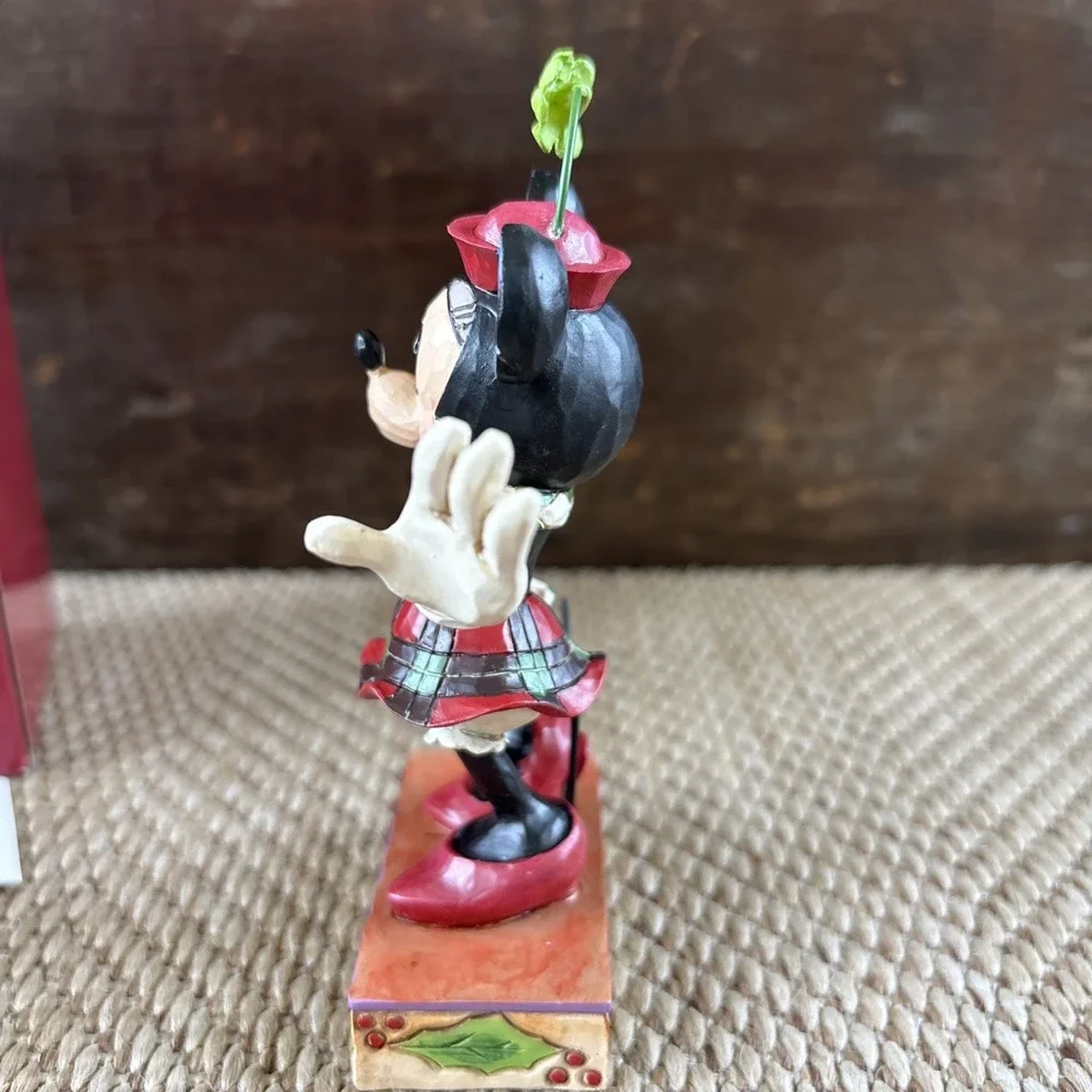 Disney Traditions Jim Shore Merry Minnie Mouse Figurine 4051967